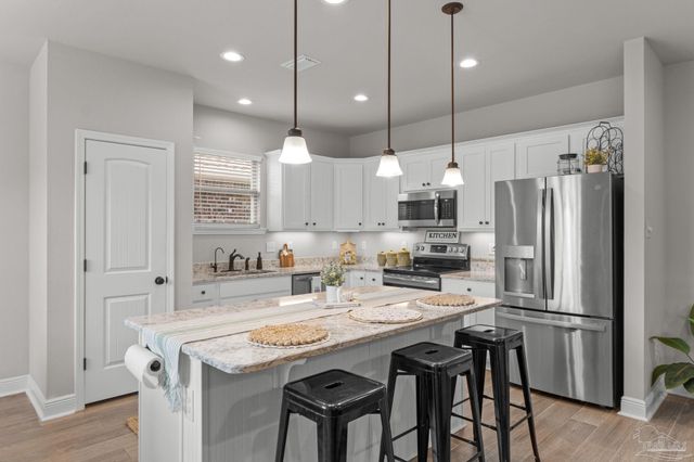 12482 Ryland Dr, Pensacola, FL 32506