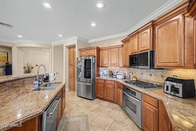295 W LANTANA Place, Chandler, AZ 85248