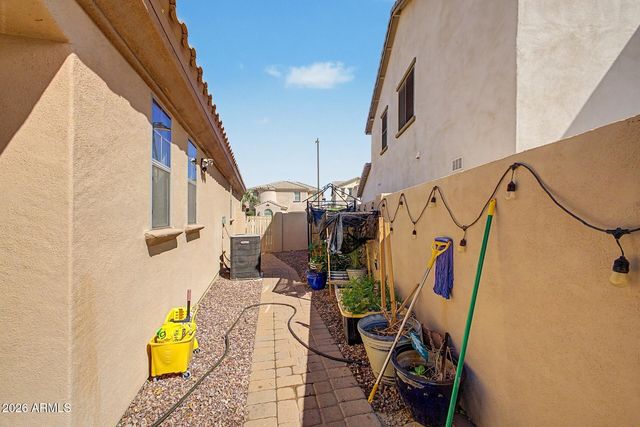 295 W LANTANA Place, Chandler, AZ 85248