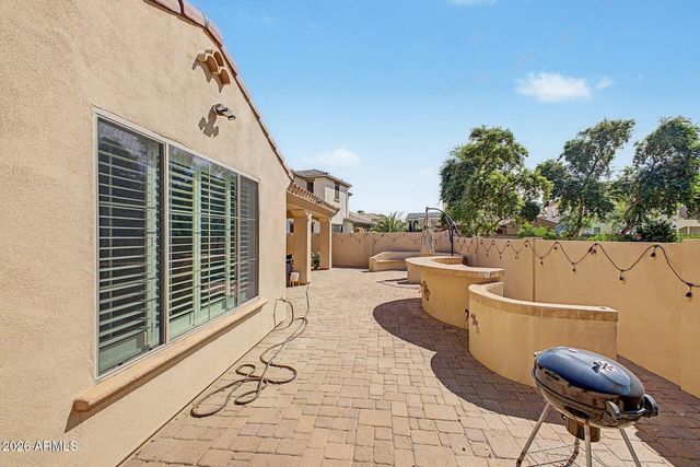 295 W LANTANA Place, Chandler, AZ 85248