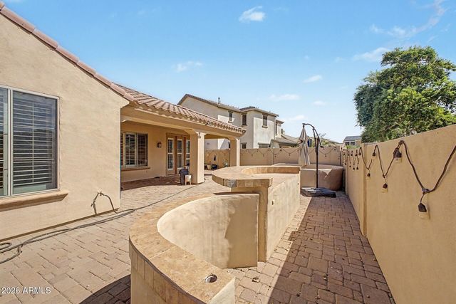 295 W LANTANA Place, Chandler, AZ 85248