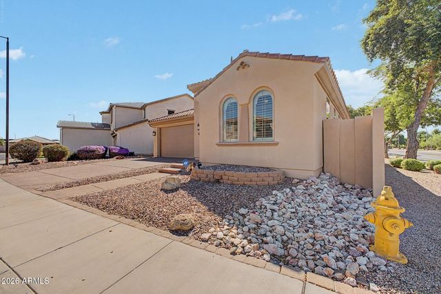 295 W LANTANA Place, Chandler, AZ 85248
