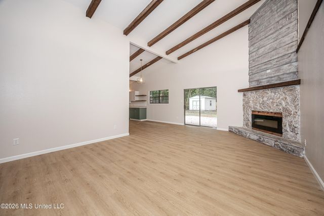 106 Booth Circle, Ocean Springs, MS 39564