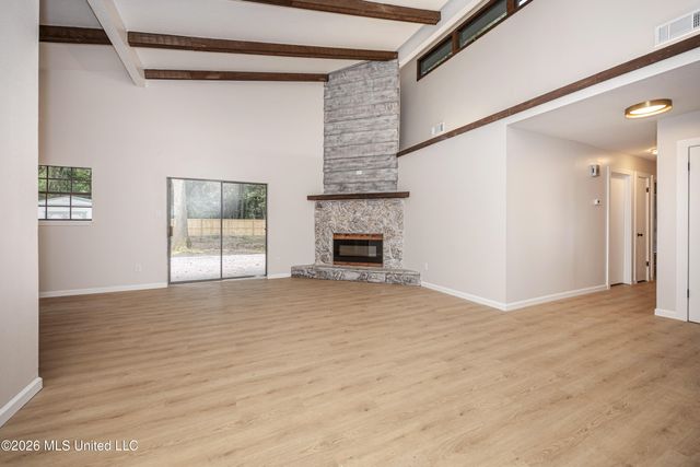 106 Booth Circle, Ocean Springs, MS 39564