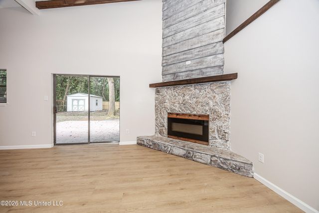 106 Booth Circle, Ocean Springs, MS 39564