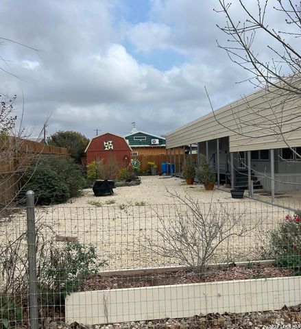 275 Siesta, Bandera, TX 78003