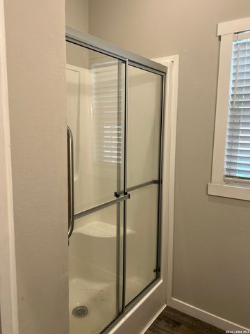 275 Siesta, Bandera, TX 78003