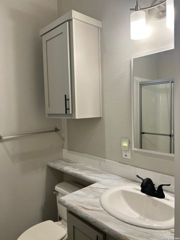 275 Siesta, Bandera, TX 78003