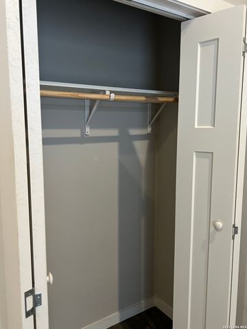 275 Siesta, Bandera, TX 78003