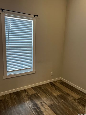 275 Siesta, Bandera, TX 78003