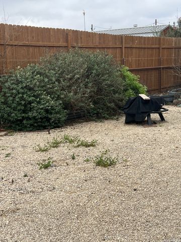 275 Siesta, Bandera, TX 78003