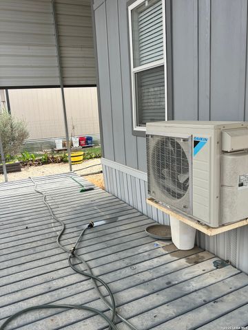 275 Siesta, Bandera, TX 78003