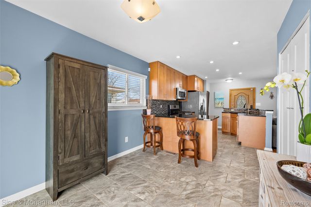 3903 Mark Orr Road, Royal Oak, MI 48073