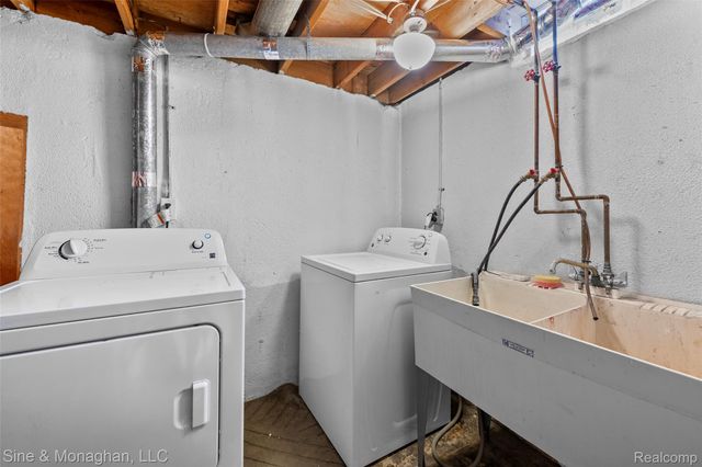 3903 Mark Orr Road, Royal Oak, MI 48073