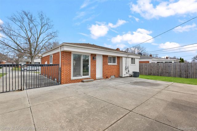 3903 Mark Orr Road, Royal Oak, MI 48073