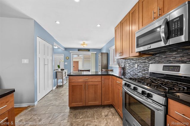 3903 Mark Orr Road, Royal Oak, MI 48073