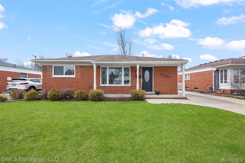 3903 Mark Orr Road, Royal Oak, MI 48073