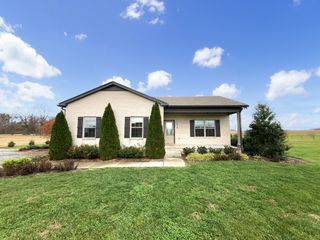 374 Cook Rd, Portland, TN 37148