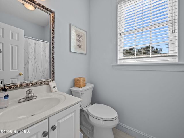 9902 Colonel Hanson Court, Emerald Isle, NC 28594