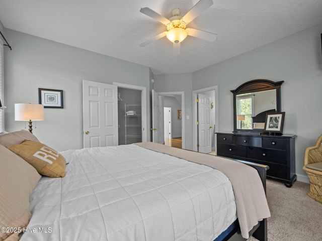 9902 Colonel Hanson Court, Emerald Isle, NC 28594