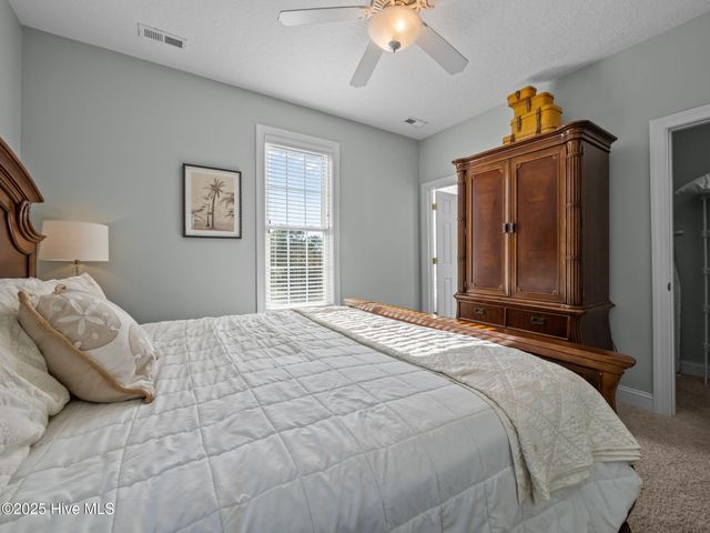 9902 Colonel Hanson Court, Emerald Isle, NC 28594