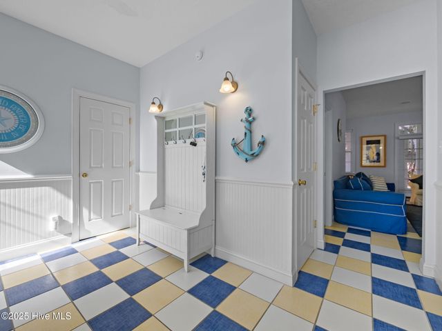 9902 Colonel Hanson Court, Emerald Isle, NC 28594