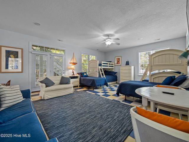 9902 Colonel Hanson Court, Emerald Isle, NC 28594