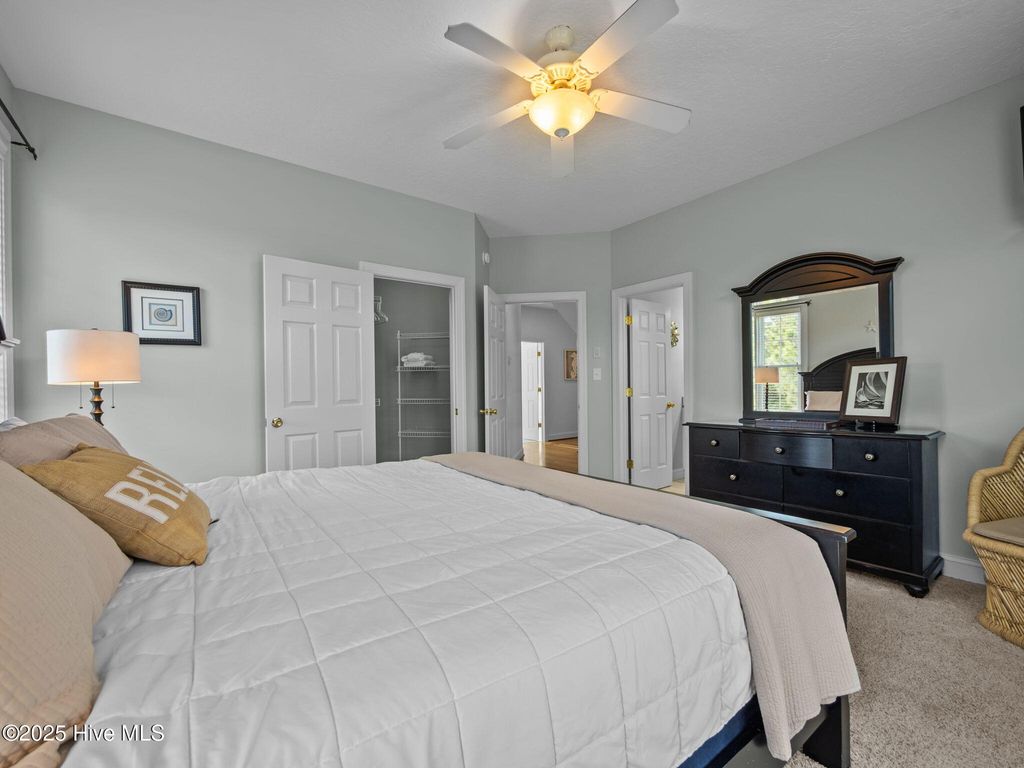 Image 20 of property listing at 9902 Colonel Hanson Court, Emerald Isle, NC 28594