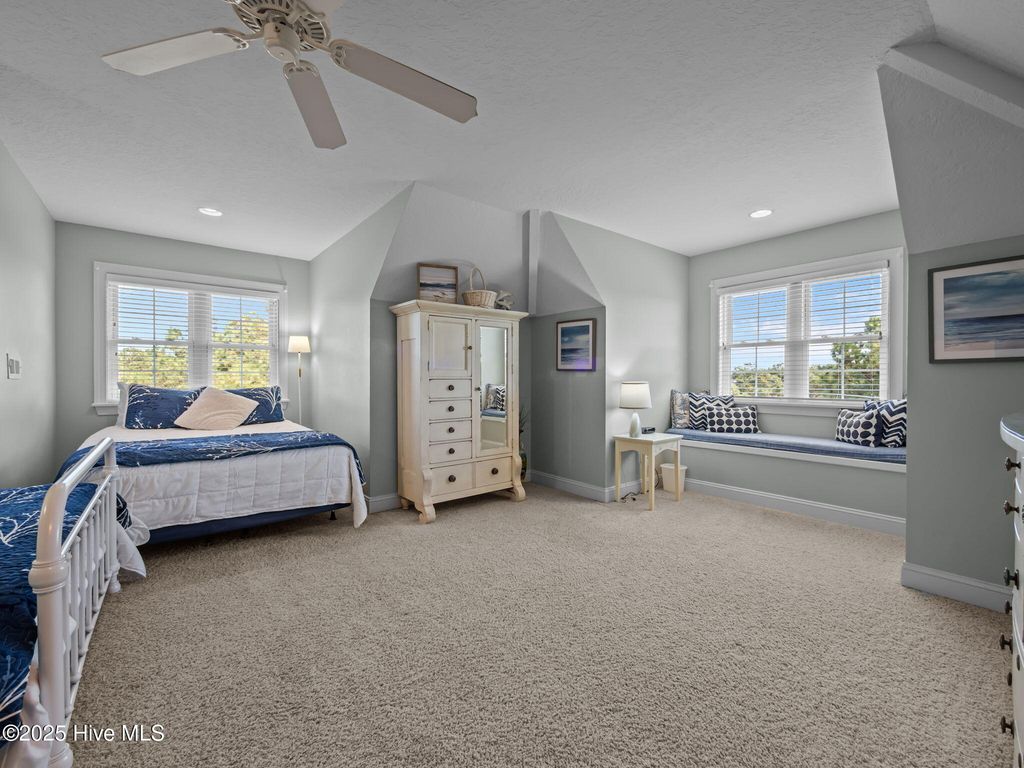 Image 29 of property listing at 9902 Colonel Hanson Court, Emerald Isle, NC 28594