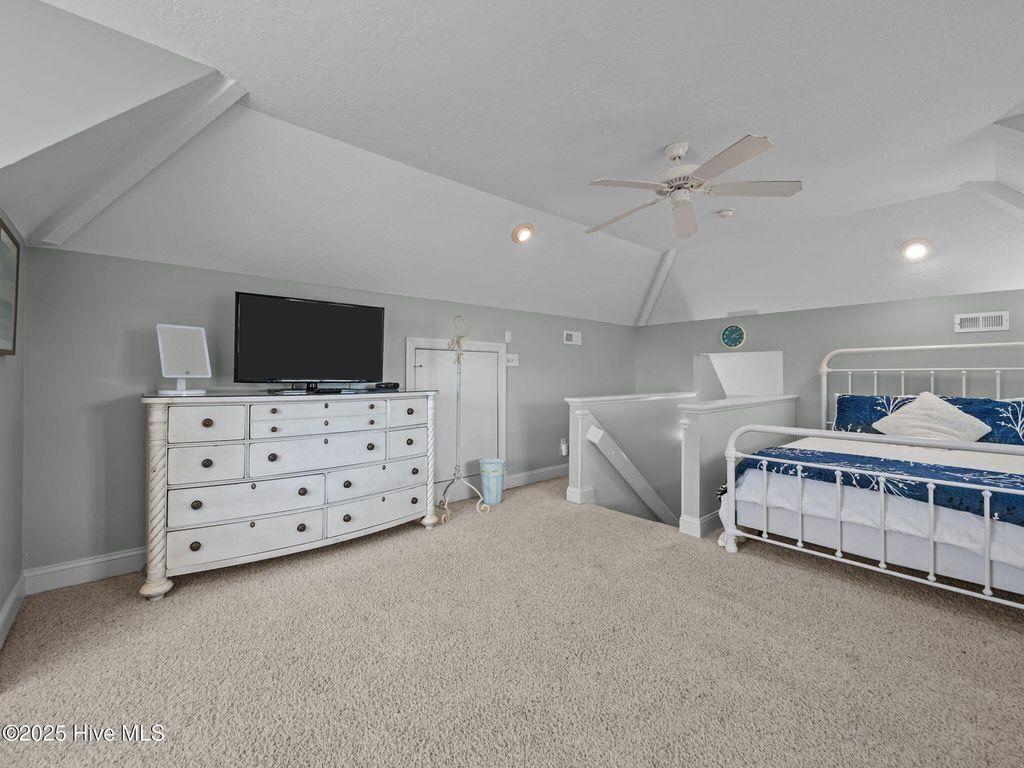 Image 30 of property listing at 9902 Colonel Hanson Court, Emerald Isle, NC 28594