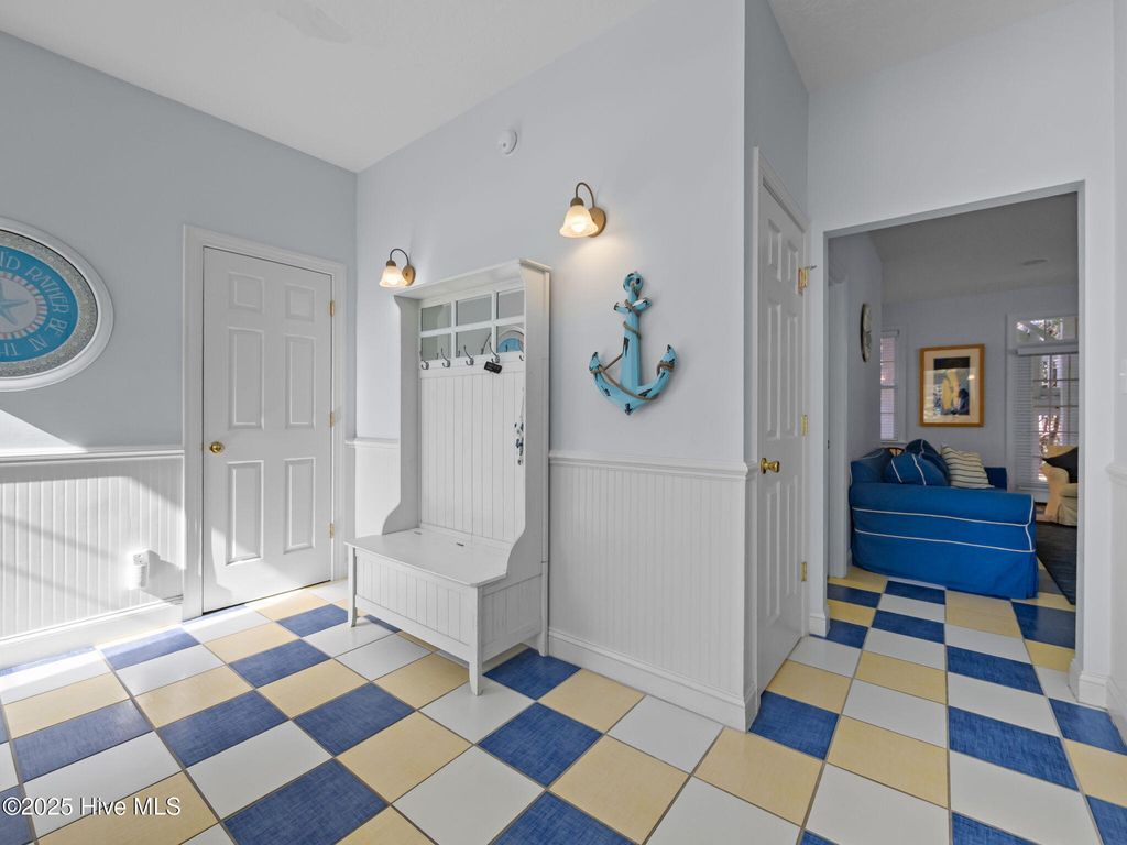 Image 31 of property listing at 9902 Colonel Hanson Court, Emerald Isle, NC 28594