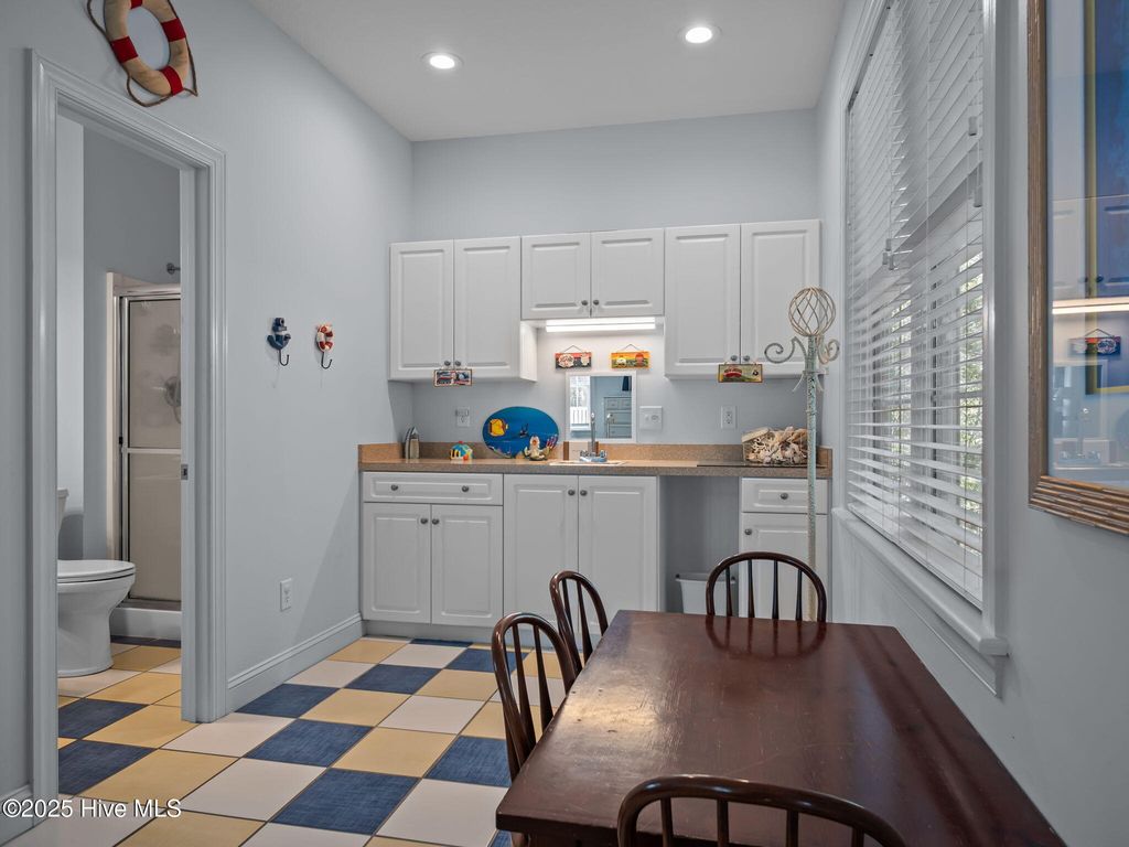 Image 34 of property listing at 9902 Colonel Hanson Court, Emerald Isle, NC 28594