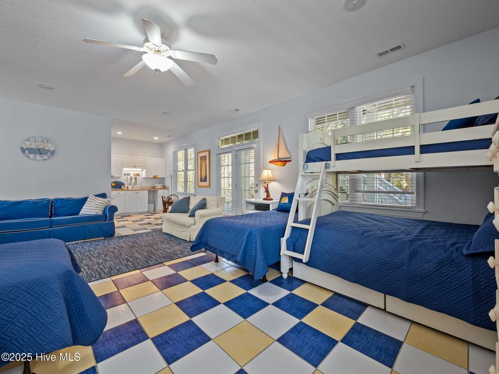 Image 35 of property listing at 9902 Colonel Hanson Court, Emerald Isle, NC 28594