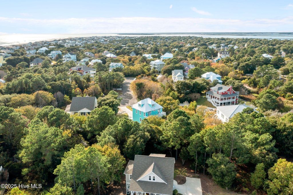 Image 44 of property listing at 9902 Colonel Hanson Court, Emerald Isle, NC 28594