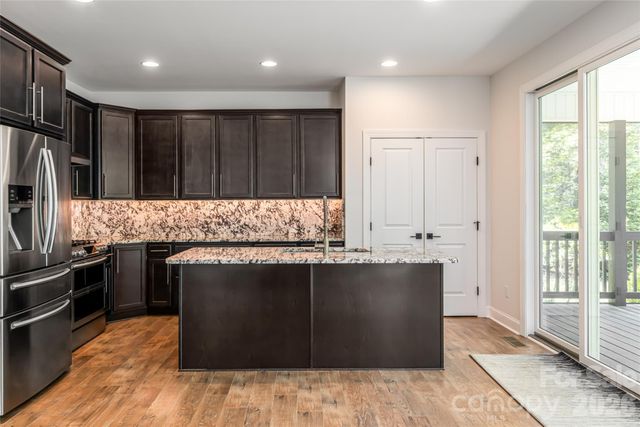 68 Sedgewood Court, Fairview, NC 28730
