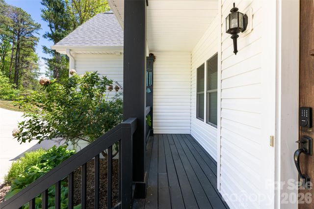 68 Sedgewood Court, Fairview, NC 28730