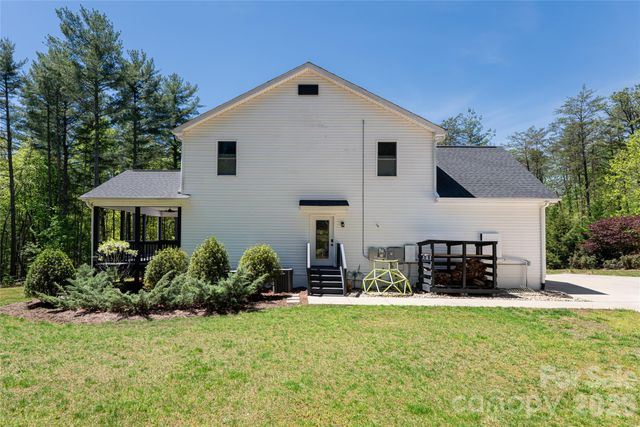 68 Sedgewood Court, Fairview, NC 28730