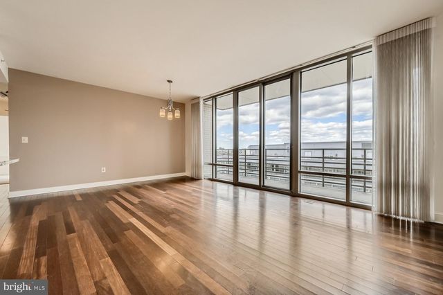675 PRESIDENT ST #1709, Baltimore, MD 21202