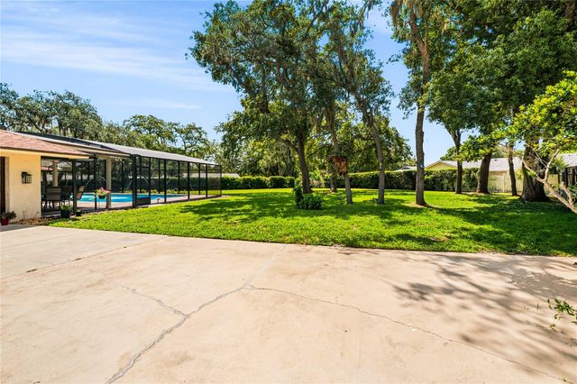 111 LITTLE OAK LANE, Altamonte Springs, FL 32714