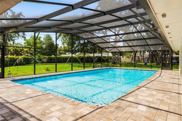 111 LITTLE OAK LANE, Altamonte Springs, FL 32714