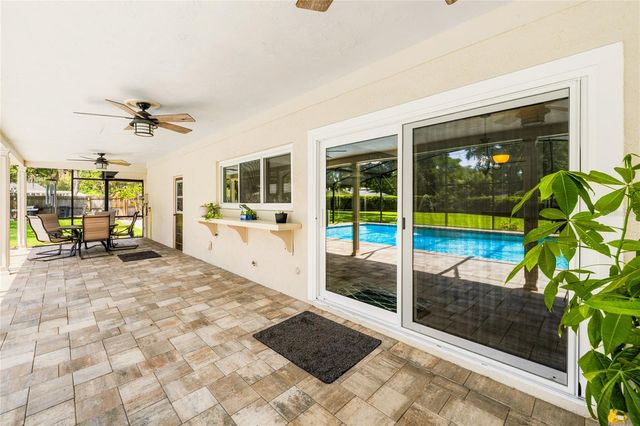 111 LITTLE OAK LANE, Altamonte Springs, FL 32714