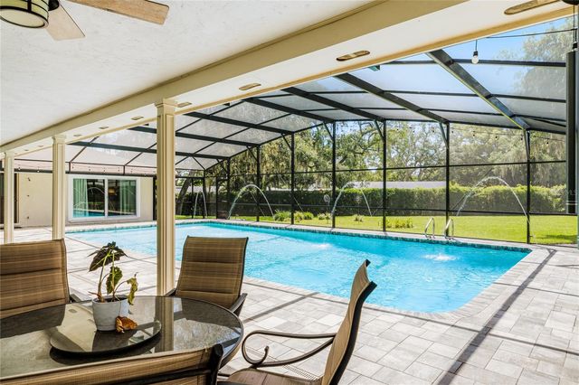 111 LITTLE OAK LANE, Altamonte Springs, FL 32714