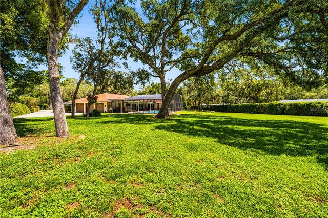 111 LITTLE OAK LANE, Altamonte Springs, FL 32714