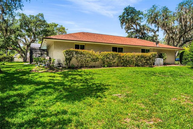 111 LITTLE OAK LANE, Altamonte Springs, FL 32714