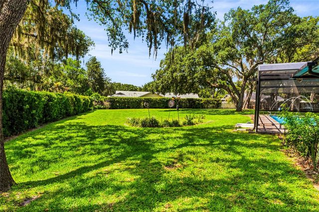 111 LITTLE OAK LANE, Altamonte Springs, FL 32714