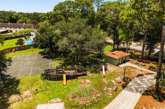 111 LITTLE OAK LANE, Altamonte Springs, FL 32714