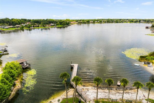 111 LITTLE OAK LANE, Altamonte Springs, FL 32714