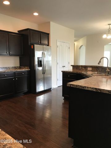 114 Regatta Way, Sneads Ferry, NC 28460