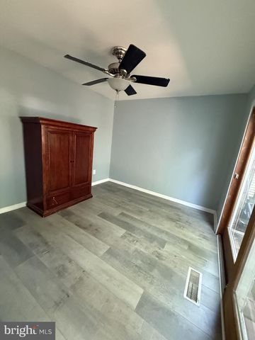 8 RADFORD PL, Willingboro, NJ 08046