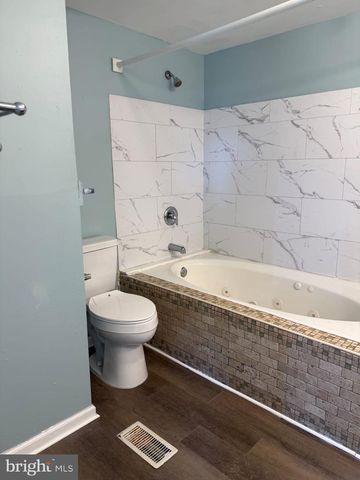 8 RADFORD PL, Willingboro, NJ 08046